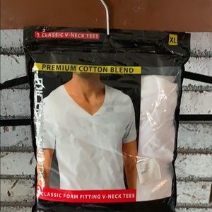 3 v-neck tees